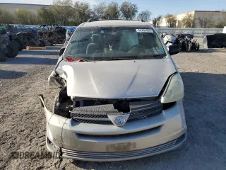 2005 Toyota Sienna CE with VIN 5TDZA23C15S237672, listed as a Copart auction lot 52204085 with 244,411 mi miles and Salvage Title. Bid and sale history available at carsss.com. Image 5.
