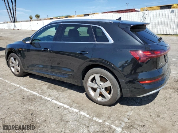 2019 Audi e-tron Premium Plus with VIN WA1LAAGE8KB023318, listed as a Copart auction lot 40812503 with 21,810 mi miles. Bid and sale history available at carsss.com. Image 2.