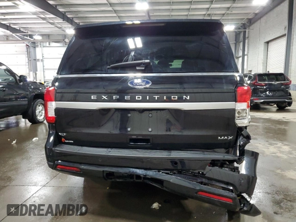 2024 Ford Expedition Max XLT z VIN 1FMJK1J87REA24817, wystawiony jako Copart lot #52189555 z przebiegiem 9 506 mil mil oraz Szkoda całkowita • Salvage title. Historia ofert i sprzedaży dostępna na DreamBid. Obrazek 6.