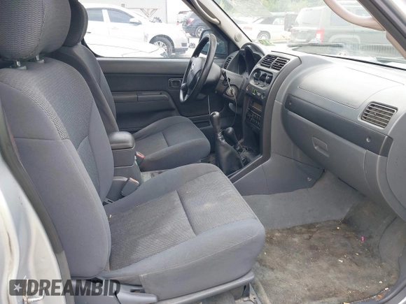 2002 Nissan Frontier XE z VIN 1N6ED26Y42C364634, wystawiony jako IAAI lot #42664934 z przebiegiem 235 730 mil mil oraz . Historia ofert i sprzedaży dostępna na DreamBid. Obrazek 5.