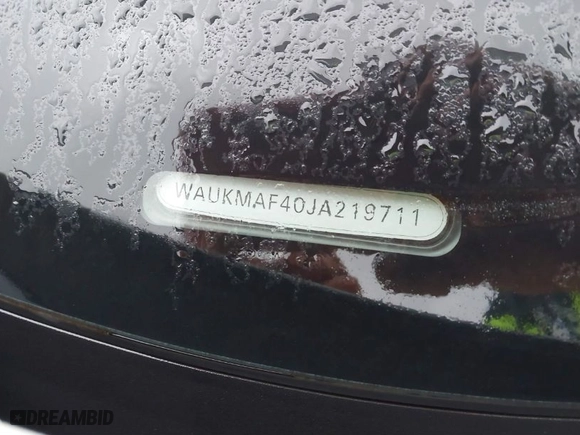 2018 Audi A4 Premium with VIN WAUKMAF40JA219711, listed as a IAAI auction lot 41352621 with 1 mi miles. Bid and sale history available at carsss.com. Image 9.