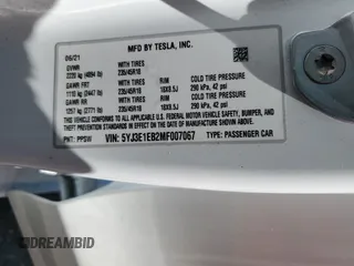 2021 Tesla Model 3 Long Range z VIN 5YJ3E1EB2MF007067, wystawiony jako Copart lot #52584715 z przebiegiem 31 311 mil mil oraz Szkoda całkowita • Salvage title. Historia ofert i sprzedaży dostępna na DreamBid. Obrazek 14.