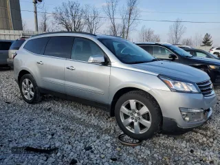 2016 Chevrolet Traverse LT with VIN 1GNKVGKD4GJ284747, listed as a Copart auction lot 52761015 with 103,010 mi miles and Clean Title. Bid and sale history available at DreamBid. Image 4.