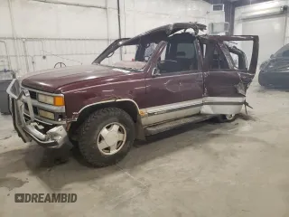 1995 Chevrolet Tahoe z VIN 1GNEK13KXSJ427631, wystawiony jako Copart lot #52624475 z przebiegiem 228 492 mil mil oraz Nie do naprawy. Historia ofert i sprzedaży dostępna na DreamBid. Obrazek 1.
