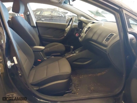 2018 Kia Forte LX with VIN 3KPFL4A71JE261201, listed as a IAAI auction lot 41658320 with 146,872 mi miles. Bid and sale history available at carsss.com. Image 5.