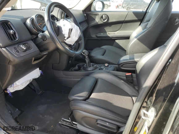 2017 MINI Countryman Cooper with VIN WMZYV5C30H3E01987, listed as a Copart auction lot 43962315 with 57,365 mi miles and Salvage Title. Bid and sale history available at carsss.com. Image 7.