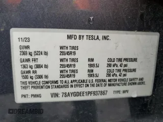 2023 Tesla Model Y Long Range z VIN 7SAYGDEE1PF937867, wystawiony jako Copart lot #51615195 z przebiegiem 88 912 mil mil oraz Szkoda całkowita • Salvage title. Historia ofert i sprzedaży dostępna na DreamBid. Obrazek 14.