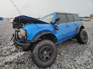 2021 Ford Bronco z VIN 1FMEE5DPXMLB01431, wystawiony jako Copart lot #59192915 z przebiegiem Nie podano mil oraz Nie do naprawy • Non repairable. Historia ofert i sprzedaży dostępna na DreamBid. Obrazek 1.