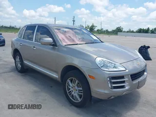 2008 Porsche Cayenne S z VIN WP1AB29P48LA42903, wystawiony jako IAAI lot #42366433 z przebiegiem 57 812 mil mil oraz . Historia ofert i sprzedaży dostępna na DreamBid. Obrazek 1.