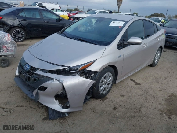 2017 Toyota Prius Prime Plus with VIN JTDKARFP9H3040909, listed as a IAAI auction lot 41755727 with NaN miles. Bid and sale history available at carsss.com. Image 19.