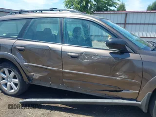 2008 Subaru Outback Limited с VIN 4S4BP62C787301362, выставлен на аукционе IAAI как лот 42473801 с пробегом 173 866 миль миль и . История ставок и продаж доступна на DreamBid. Изображение 6.