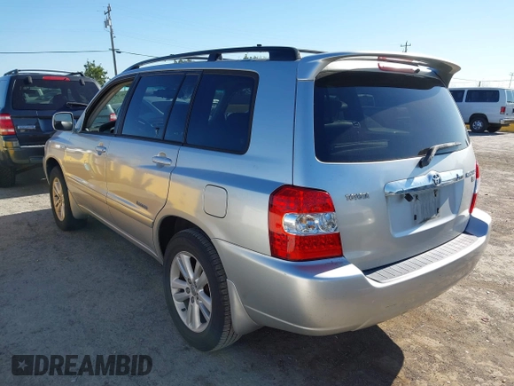 2006 Toyota Highlander with VIN JTEDW21A460015561, listed as a IAAI auction lot 42864235 with 202,859 mi miles and . Bid and sale history available at DreamBid. Image 3.