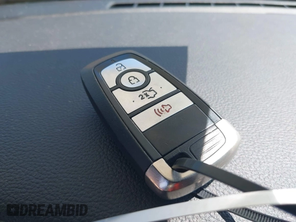 2019 Ford Mustang EcoBoost с VIN 1FA6P8TH8K5194620, выставлен на аукционе IAAI как лот 42162362 с пробегом 29 121 миль миль и . История ставок и продаж доступна на DreamBid. Изображение 11.