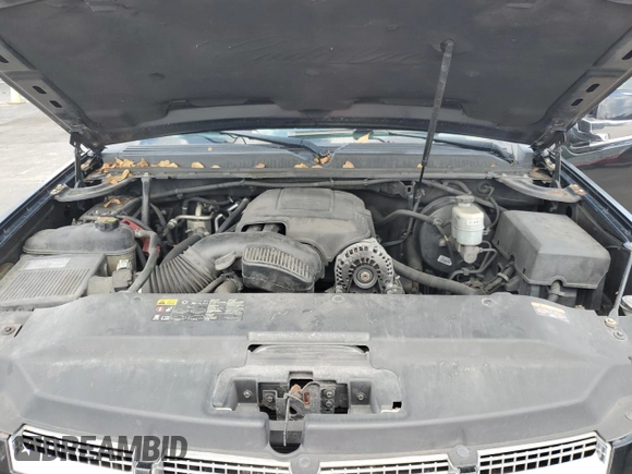 2014 Cadillac Escalade ESV Luxury with VIN 1GYS4HEF8ER211646, listed as a Copart auction lot 61066035 with 218,137 mi miles and Clean title. Bid and sale history available at DreamBid. Image 12.