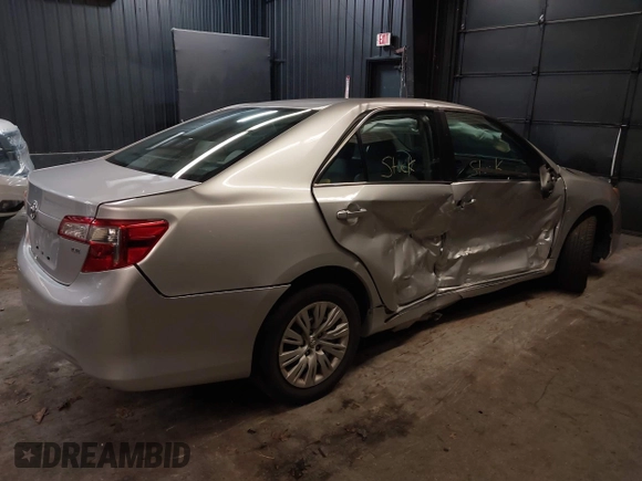 2013 Toyota Camry L with VIN 4T1BF1FK3DU716634, listed as a IAAI auction lot 41759908 with 118,955 mi miles. Bid and sale history available at carsss.com. Image 4.
