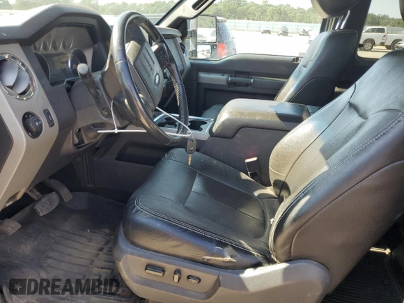 2013 Ford F-250 XL with VIN 1FT7X2BT2DEA39811, listed as a Copart auction lot 59900645 with 207,868 mi miles and Salvage title. Bid and sale history available at DreamBid. Image 7.