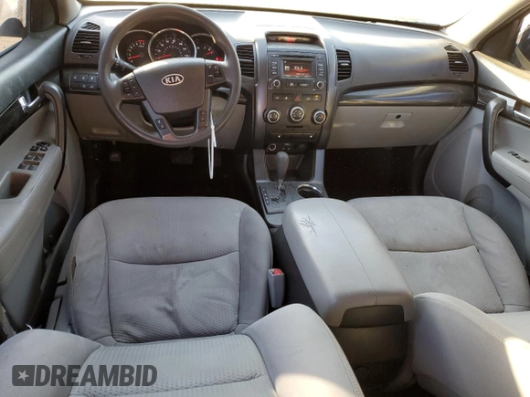 2013 Kia Sorento LX with VIN 5XYKT3A69DG345242, listed as a Copart auction lot 50469915 with 154,112 mi miles and Salvage title. Bid and sale history available at DreamBid. Image 8.