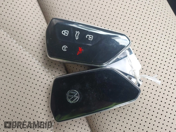 2024 Volkswagen Atlas SE с VIN 1V2HE2CAXRC235388, выставлен на аукционе IAAI как лот 42077564 с пробегом 18 582 миль миль и . История ставок и продаж доступна на DreamBid. Изображение 11.