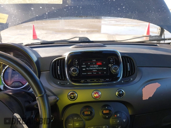 2017 FIAT 500e with VIN 3C3CFFGE6HT682417, listed as a IAAI auction lot 41432822 with 73,447 mi miles. Bid and sale history available at carsss.com. Image 18.