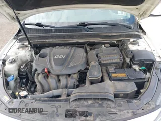 2015 Kia Optima LX with VIN KNAGM4A77F5622299, listed as a IAAI auction lot 42068196 with 200,908 mi miles. Bid and sale history available at carsss.com. Image 10.