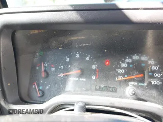 2001 Jeep Wrangler Sahara with VIN 1J4FA59S71P340368, listed as a IAAI auction lot 40148603 with 138,710 mi miles. Bid and sale history available at carsss.com. Image 7.