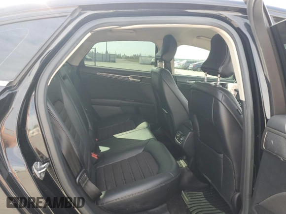 2017 Ford Fusion SE с VIN 3FA6P0HD5HR248243, выставлен на аукционе Copart как лот 53581725 с пробегом 61 613 миль миль и Списание • Salvage title. История ставок и продаж доступна на DreamBid. Изображение 10.