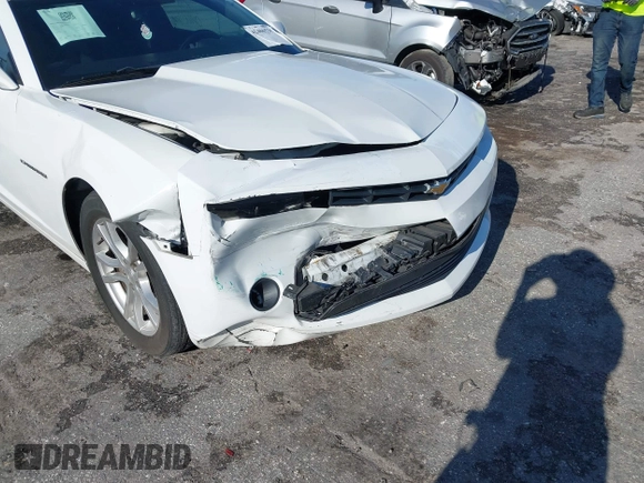 2014 Chevrolet Camaro LT z VIN 2G1FB1E32E9305387, wystawiony jako IAAI lot #42406536 z przebiegiem 129 121 mil mil oraz . Historia ofert i sprzedaży dostępna na DreamBid. Obrazek 6.