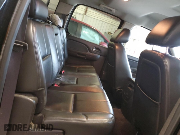 2011 GMC Sierra 1500 SLT z VIN 3GTP2WE39BG359067, wystawiony jako Copart lot #54916195 z przebiegiem 145 334 mil mil oraz Nie do naprawy • Non repairable. Historia ofert i sprzedaży dostępna na DreamBid. Obrazek 10.