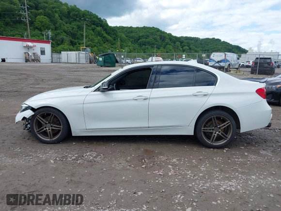 2017 BMW 3 Series 330i xDrive with VIN WBA8D9G54HNU59377, listed as a IAAI auction lot 42350863 with 114,614 mi miles and . Bid and sale history available at DreamBid. Image 15.