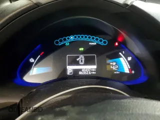2013 Nissan LEAF SV with VIN 1N4AZ0CP3DC421675, listed as a Copart auction lot 45648375 with 40,437 mi miles and Salvage Title. Bid and sale history available at carsss.com. Image 9.