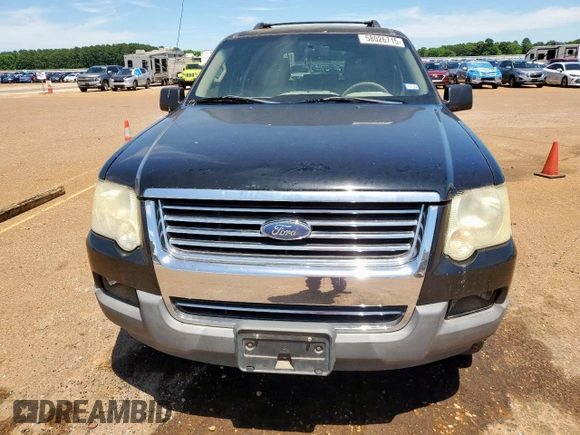 2006 Ford Explorer XLT with VIN 1FMEU63E06UA12893, listed as a Copart auction lot 58026715 with 200,767 mi miles and Clean title. Bid and sale history available at DreamBid. Image 5.
