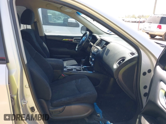 2015 Nissan Pathfinder SL with VIN 5N1AR2MN4FC698515, listed as a IAAI auction lot 41853681 with 179,260 mi miles and . Bid and sale history available at DreamBid. Image 5.
