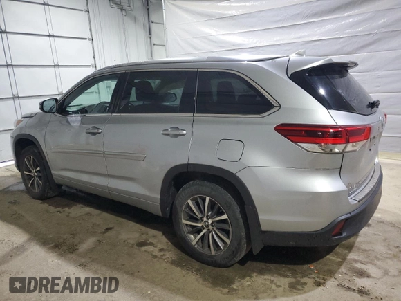 2018 Toyota Highlander SE z VIN 5TDJZRFH0JS861771, wystawiony jako Copart lot #58091495 z przebiegiem 210 862 mil mil oraz Szkoda całkowita • Salvage title. Historia ofert i sprzedaży dostępna na DreamBid. Obrazek 2.