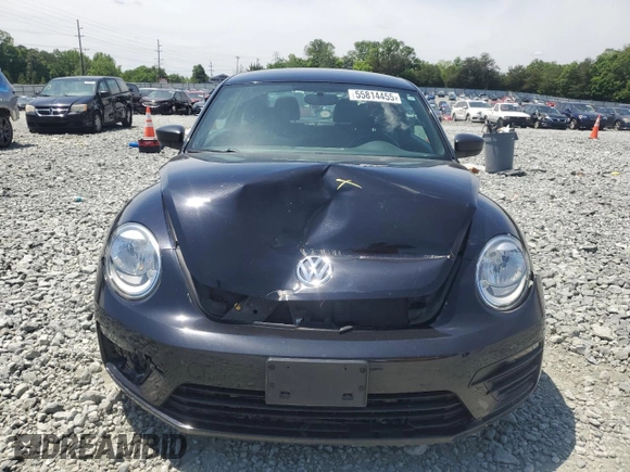 2018 Volkswagen Beetle S z VIN 3VWFD7AT6JM717370, wystawiony jako Copart lot #55814455 z przebiegiem 87 902 mil mil oraz Szkoda całkowita • Salvage title. Historia ofert i sprzedaży dostępna na DreamBid. Obrazek 5.