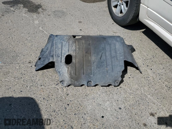 2013 Jeep Patriot Sport z VIN 1C4NJPBAXDD272247, wystawiony jako Copart lot #60102925 z przebiegiem 156 579 mil mil oraz Szkoda całkowita • Salvage title. Historia ofert i sprzedaży dostępna na DreamBid. Obrazek 13.
