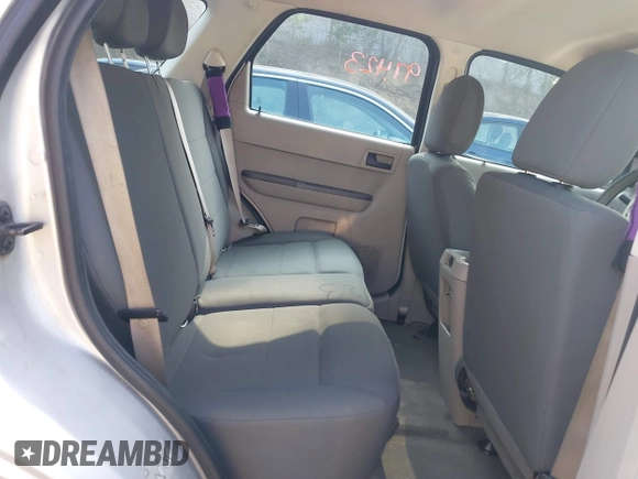 2012 Ford Escape XLS z VIN 1FMCU0C75CKB76265, wystawiony jako IAAI lot #42578815 z przebiegiem 97 423 mil mil oraz . Historia ofert i sprzedaży dostępna na DreamBid. Obrazek 8.