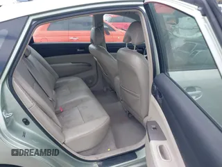 2007 Toyota Prius z VIN JTDKB20U477626959, wystawiony jako IAAI lot #42272184 z przebiegiem 179 443 mil mil oraz . Historia ofert i sprzedaży dostępna na DreamBid. Obrazek 8.