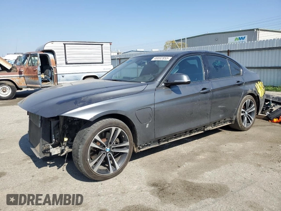 2018 BMW 3 Series 330e iPerformance with VIN WBA8E1C59JA177866, listed as a Copart auction lot 46692855 with 98,401 mi miles and Salvage Title. Bid and sale history available at carsss.com. Image 1.