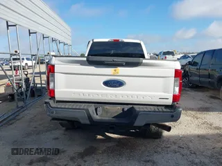 2018 Ford F-250 XL with VIN 1FT7W2B61JEB72858, listed as a IAAI auction lot 42517018 with 193,390 mi miles and . Bid and sale history available at DreamBid. Image 16.