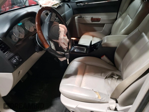 2006 Chrysler 300 Touring with VIN 2C3LK53G46H375167, listed as a Copart auction lot 73064774 with 201,333 mi miles and Salvage Title. Bid and sale history available at carsss.com. Image 7.