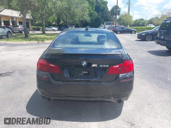 2015 BMW 5 Series 535i z VIN WBA5B1C50FD921887, wystawiony jako IAAI lot #42534815 z przebiegiem 147 260 mil mil oraz . Historia ofert i sprzedaży dostępna na DreamBid. Obrazek 16.
