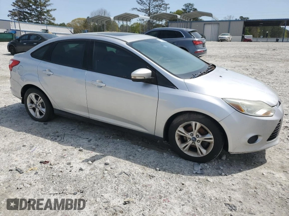 2013 Ford Focus SE z VIN 1FADP3F2XDL258267, wystawiony jako Copart lot #51500095 z przebiegiem 144 370 mil mil oraz Tytuł czysty. Historia ofert i sprzedaży dostępna na DreamBid. Obrazek 4.