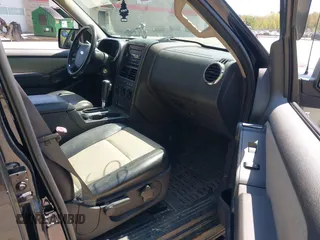 2007 Ford Explorer Sport Trac Limited z VIN 1FMEU538X7UA12888, wystawiony jako IAAI lot #42252655 z przebiegiem 129 680 mil mil oraz . Historia ofert i sprzedaży dostępna na DreamBid. Obrazek 5.