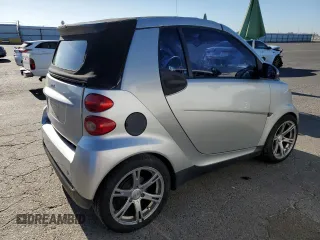 2009 Smart fortwo Passion with VIN WMEEK31X49K302911, listed as a Copart auction lot 63496915 with 44,047 mi miles and Salvage title. Bid and sale history available at DreamBid. Image 3.