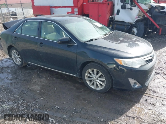 2014 Toyota Camry SE with VIN 4T1BK1FK3EU537670, listed as a IAAI auction lot 41649097 with 64,636 mi miles. Bid and sale history available at carsss.com. Image 1.