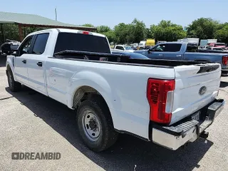 2017 Ford F-250 XL z VIN 1FT7W2A61HEE31327, wystawiony jako IAAI lot #42844723 z przebiegiem 233 412 mil mil oraz . Historia ofert i sprzedaży dostępna na DreamBid. Obrazek 23.