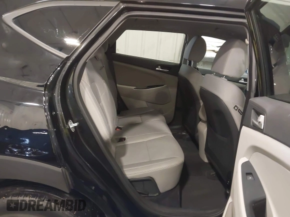 2019 Hyundai Tucson Value z VIN KM8J3CA48KU075082, wystawiony jako IAAI lot #42105673 z przebiegiem 43 052 mil mil oraz . Historia ofert i sprzedaży dostępna na DreamBid. Obrazek 8.