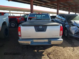 2015 Nissan Frontier SV z VIN 1N6AD0CW8FN737531, wystawiony jako IAAI lot #40278710 z przebiegiem 136 517 mil mil oraz . Historia ofert i sprzedaży dostępna na DreamBid. Obrazek 16.