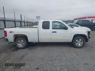 2013 Chevrolet Silverado 1500 LT with VIN 1GCRKSE76DZ404277, listed as a IAAI auction lot 41737878 with 204,921 mi miles and . Bid and sale history available at DreamBid. Image 13.
