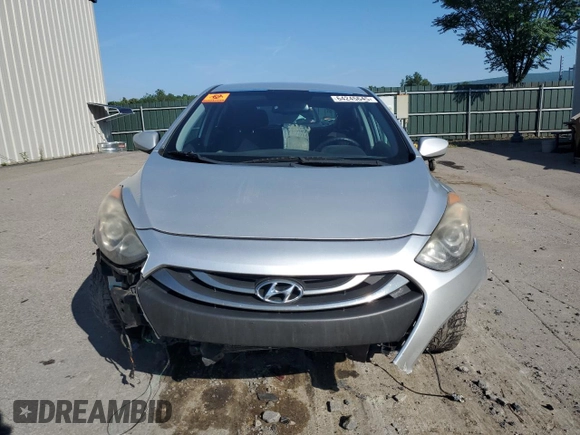 2013 Hyundai Elantra with VIN KMHD35LE2DU108062, listed as a Copart auction lot 64245645 with 193,138 mi miles and Salvage title. Bid and sale history available at DreamBid. Image 5.